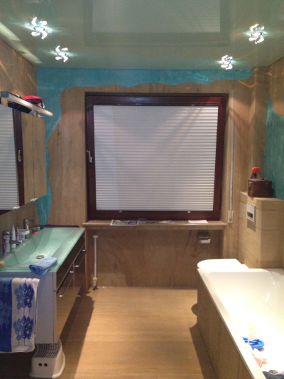 Badsanierung mit Spanndecke, Flex Sand Stein und Kalk Marmor Spachteltechnik